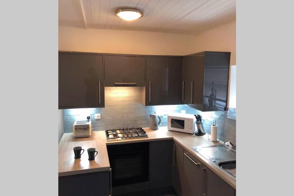 Albion Apartment