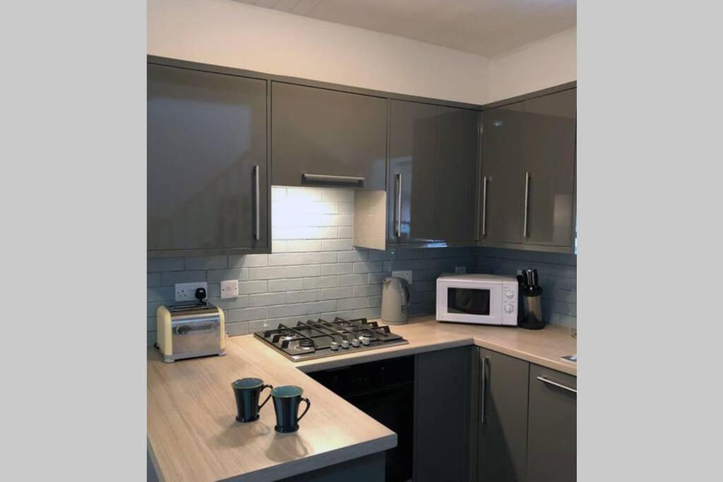 Albion Apartment